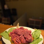 個室型焼肉　鞍牟 - 厚切りイチボ。人気no2です。