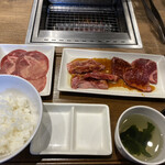 Yakiniku Raiku - 