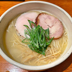 臥龍 - 鶏チャーシュー麺