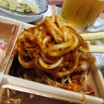 割烹かまた - ベーコンの器に、カニのミートソースが入っています