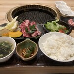 焼肉 つなぐファーム - 