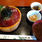 すし久 - てこね寿司（梅）大盛り