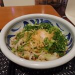 讃岐うどんの心　つるさく - 温玉ぶっかけ