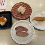 魚べい - 特選いくら＆甘エビ＆大切りとろサーモン＆活け〆はまち