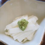 Ozendokoro Biwaya Honkan - 山芋のわさび和え