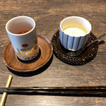 いせもん本店 - 松坂牛レアステーキ重の先出し（茶碗蒸し）