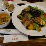 ビストロ茶葉蘭 - 特製肉野菜炒めセット