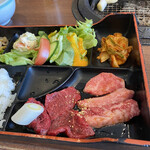 炭火焼肉やまと - 