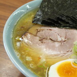 家系ラーメン 近藤家 - 左側アップ