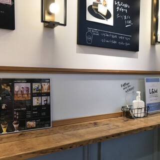 ルーシー&モニカ_2