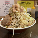 自家製麺 まさき - 【2021.2.11】豚魚らーめん。野菜、あぶら、しょうが増しのサイドビュー。