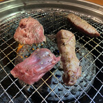 Yakiniku Kanoya - 教育中