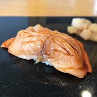 いわ志 本店 - 握り　赤貝 