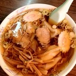 ワンタンメン：750円