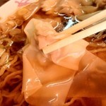 赤見屋 支店 - ワンタンメン：ワンタン