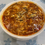 豫園 - 酸辣湯麵上から　うまい！