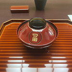 料亭 大宮 一の家 - お椀。
      美味し。