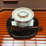 料亭 大宮 一の家 - 馬鈴薯饅頭。
      美味し。