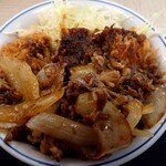 かつや - 牛カツと牛焼肉の合い盛り丼(690円＋税から100円割引券使用)