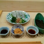 はらまさ - ひらめとあん肝ソースと薬味サラダの海苔巻き