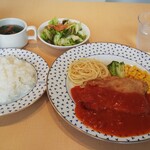 キッチン ティファニー - 料理写真:チキンソテーランチ(飲み物付き、950円)