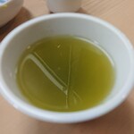 丸八とんかつ店 - お茶も美味しい