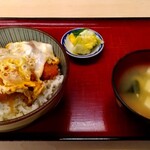 ますや食堂 - 一番人気　カツ丼