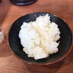 横浜家系ラーメン 鶴乃家 - ご飯