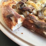 喫茶 虫の音 - 3種のきのこ・小魚とのりの和風