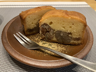 仏蘭西焼菓子調進所 足立音衛門 - 音衛門の栗のケーキ