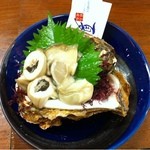 味処 明島 - 鳥取県産の岩牡蠣