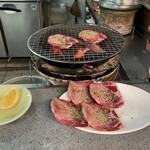 萩之茶屋鶴一 - 