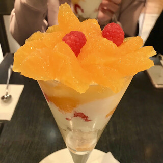 池袋で美味しいパフェが楽しめるお店 エリア別に16選 食べログまとめ