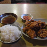 建味園 - 鶏の唐揚げ定食