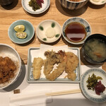 Tempura Shinjuku Tsuna Hachi - 