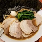 麺屋 六感堂 - 横浜家系ラーメン“六つ又家”