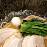 麺屋 六感堂 - 横浜家系ラーメン“六つ又家”