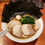 麺屋 六感堂 - 横浜家系ラーメン“六つ又家”