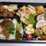 日本料理旬菜旬魚 花琳～かりん～ - お土産弁当（上）　2013.2