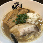 RAMEN MOSH - 玉ねぎが良いアクセント