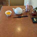 四川 China 八兵衛 - お茶はポットで提供