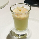 レストラン ラフィナージュ - ポロネギのフラン　解しズワイ蟹　白ワインのソース