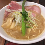 麺 チキンヒーロー - 