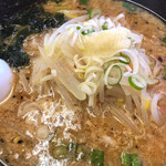 Ramen Senka - ちょっと濃いみそラーメン アップ