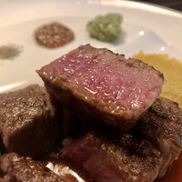 飛騨牛グリルばくろ - 最とびステーキ（飛騨牛のシャトーブリアン　安納芋のペースト添え）