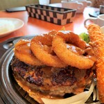 あっぷるぐりむ - 旨ハンバーグ（270g）とえびフライ。