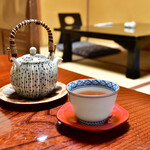 石ばし - ほうじ茶。うな重の前に。