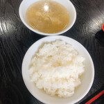 中国料理 峨嵋山 - お代わりのご飯と春雨スープ