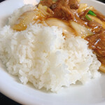 中国料理 峨嵋山 - ご飯はちょっと増し