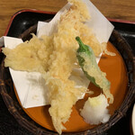 魚料理 常陸 - 天ぷらアップ